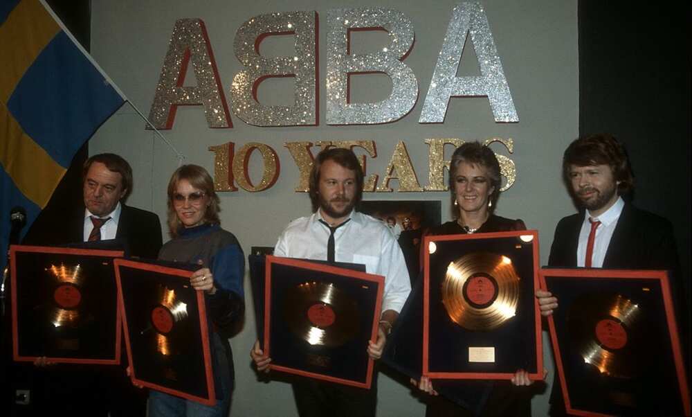 Non, Anni frid lyngstad, chanteuse d'ABBA, n'est pas décédée !