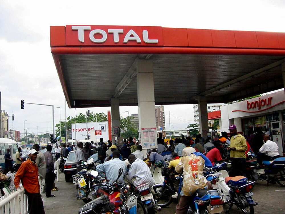 Fuel scarcity in Nigeria, SSS, DSS, Abuja, filling stations