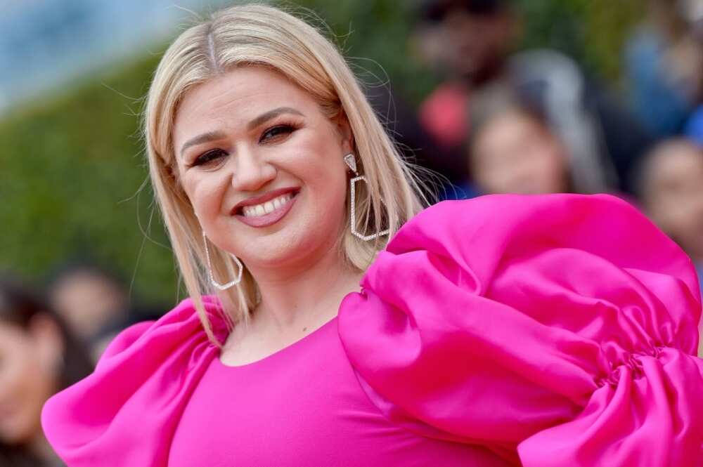 Kelly Clarkson net worth: how wealthy is the singer-songwriter? - Legit.ng