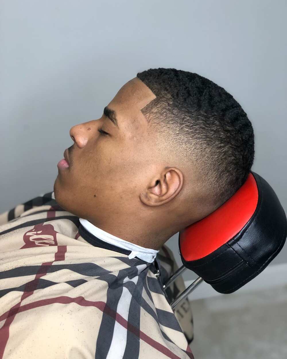 mid bald fade