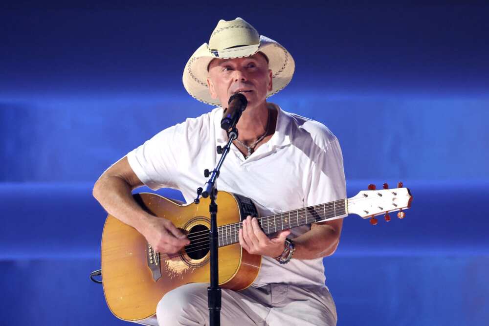 Kenny Chesney performs onstage at Bridgestone Arena