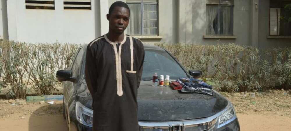 Kano: An cafke mai wankin mota da ya tsere da motar kwastoma ta N8.5m zuwa Katsina Kano: An cafke mai wankin mota da ya tsere da motar kwastoma ta N8.5m zuwa Katsina
