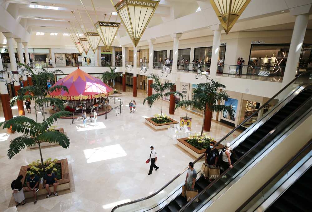 Biggest mall in California