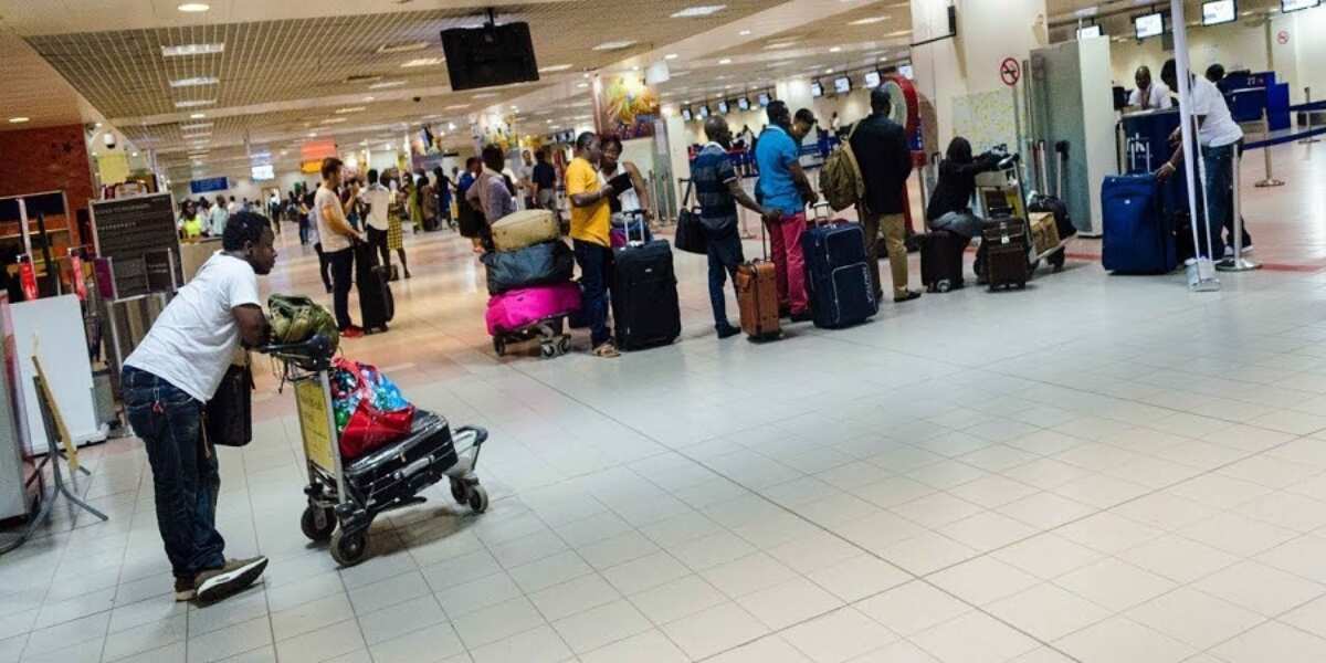 6 strong reasons Nigerians are leaving their country, travelling abroad, number 2 will make you sad