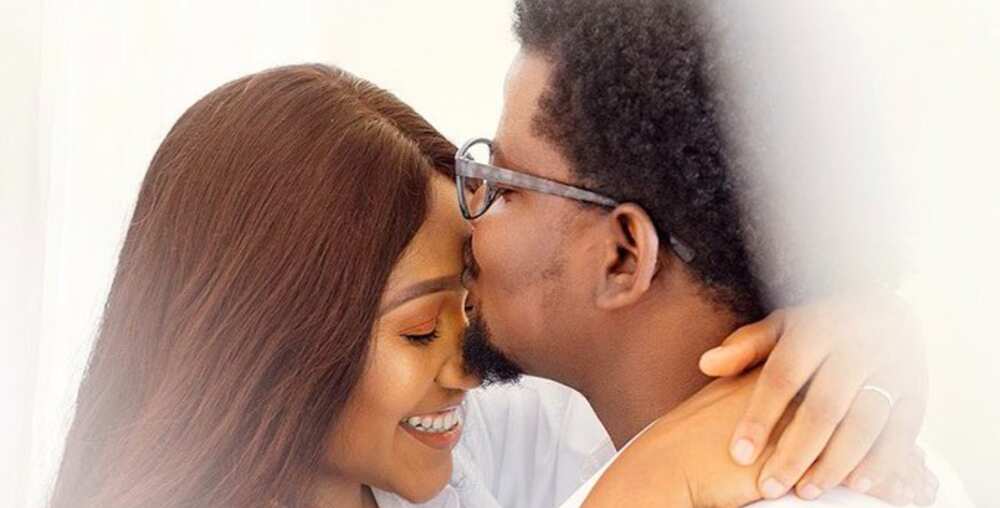 Nigerian lady inspires many as she walks down the aisle with her best friend Nigerian lady inspires many as she walks down the aisle with her best friend