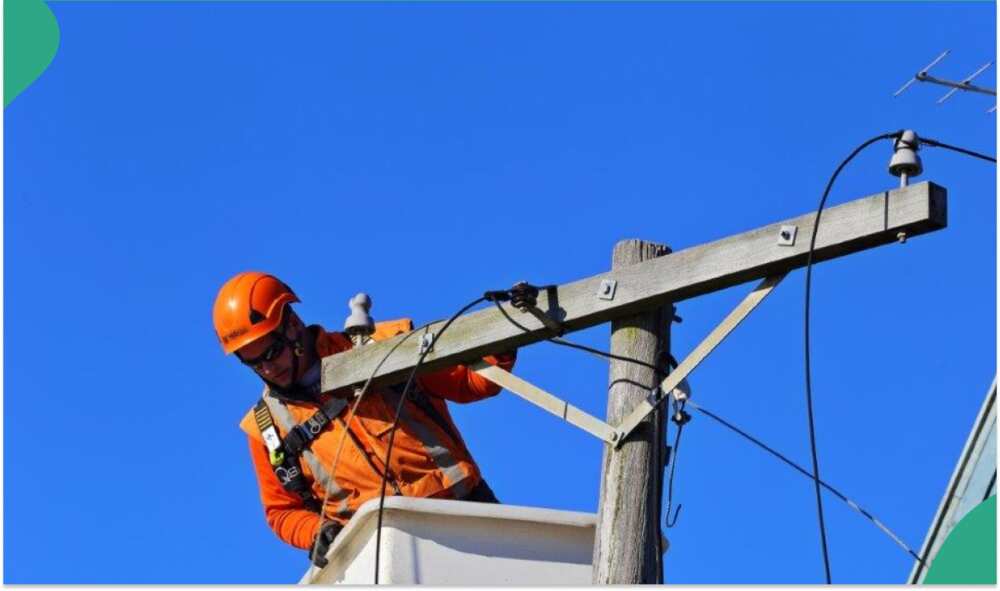 DisCos Explains Why Nigerians Are Currently Experiencing Bad Electricity Supply Despite Heatwave