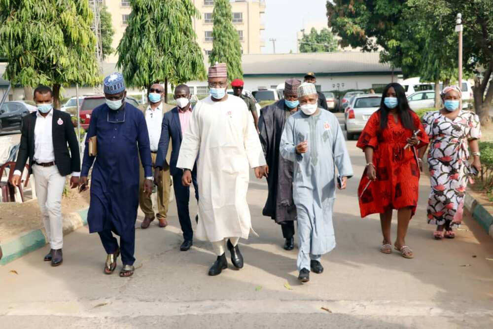 FG Bars 72 Million Nigerians From Making Calls FG Bars 72 Million Nigerians From Making Calls