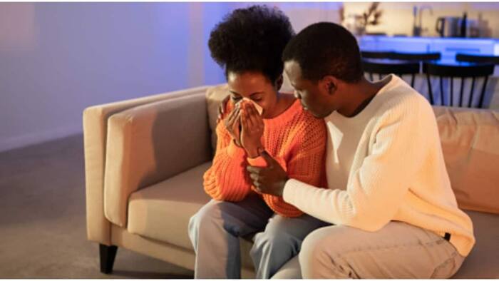 Couople narrates how receiving empty envelopes as wedding gifts, led to troubled marriage