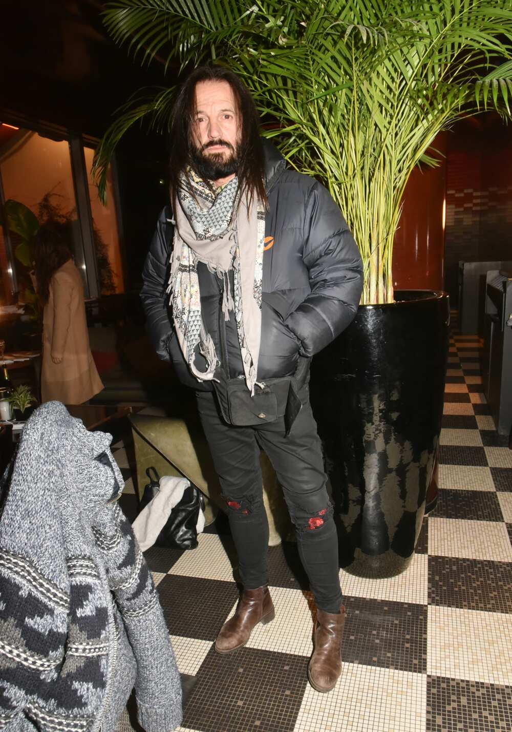 Francis Lalanne assiste à la soirée "Zadig & Voltaire X Technikart" - Literature Awards 2019 aux Bains Paris le 18 mars 2019 à Paris, France. (Photo par Foc Kan / WireImage)