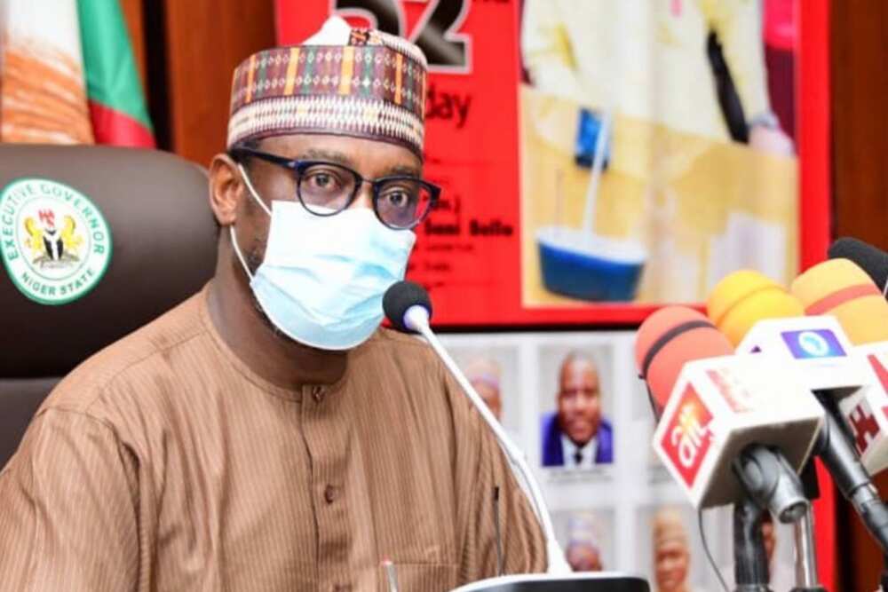 Korona ta kama gwamnan APC a arewa bayan fargabar sake dawowar cutar a karo na biyu Korona ta kama gwamnan APC a arewa bayan fargabar sake dawowar cutar a karo na biyu
