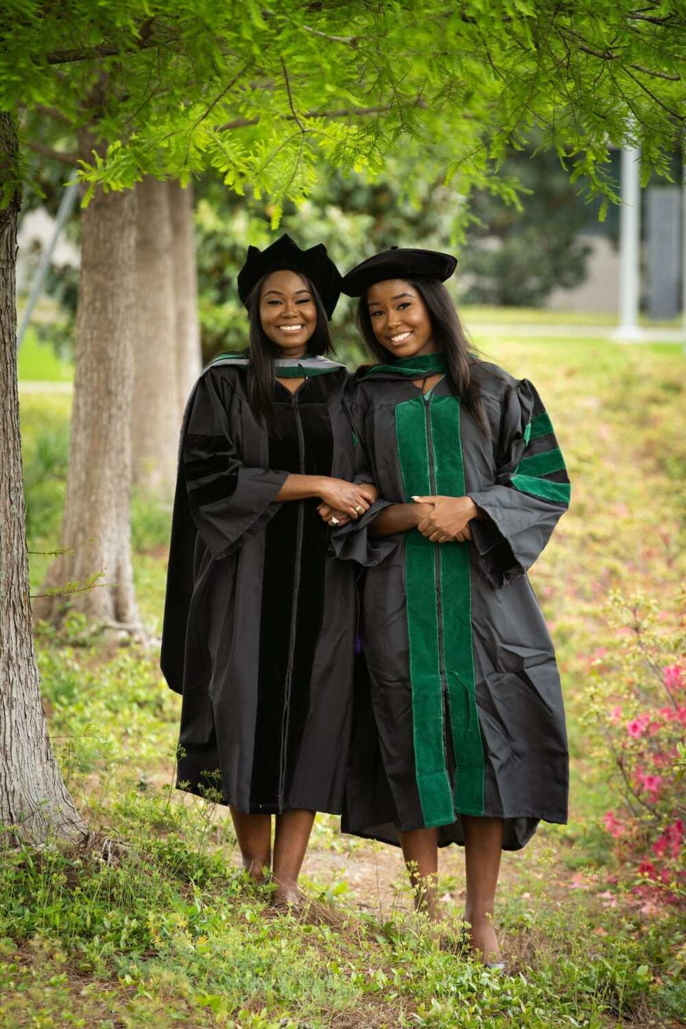 Ghanaian mother Dr. Cynthia Kudji (left) and daughter Dr Jasmine Kudji (right). Source: uhms-sk.org