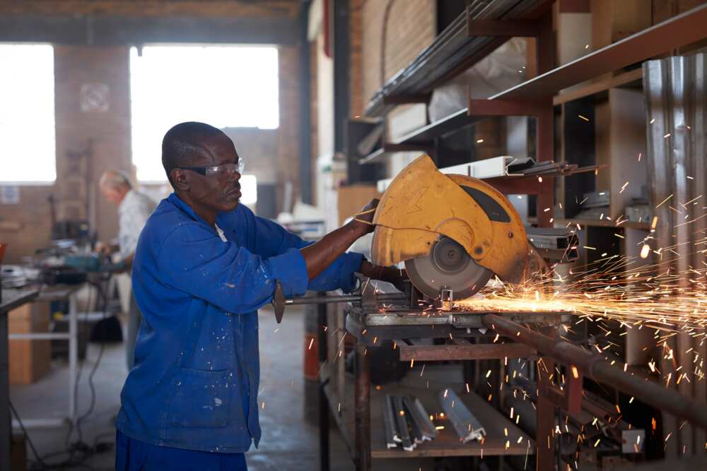 Nigerian workers