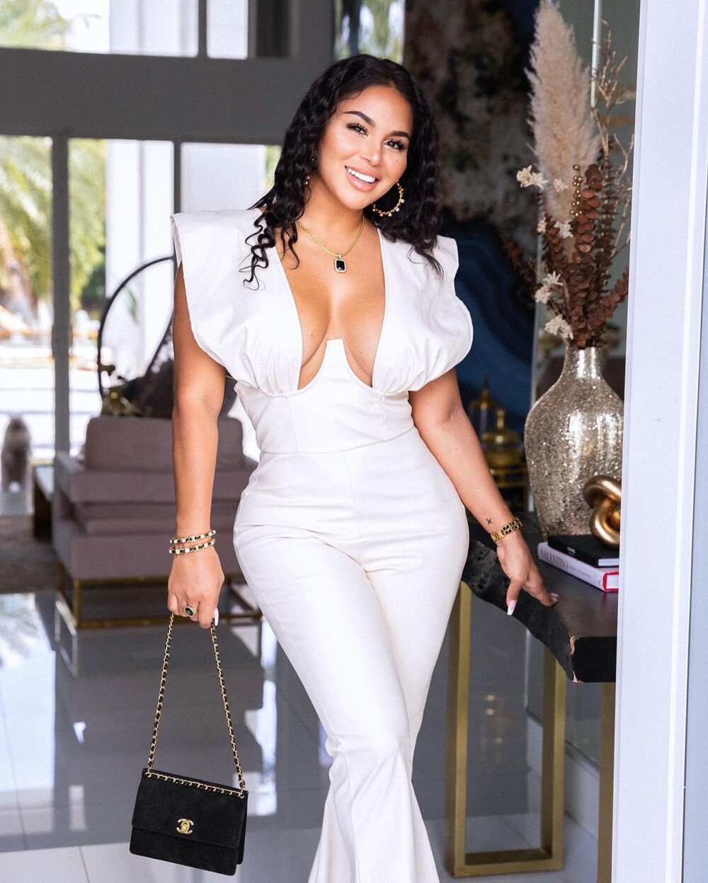 Dolly Castro