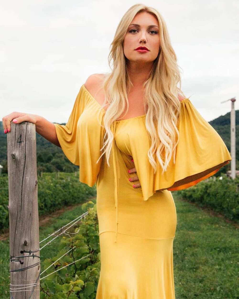 Brooke Hogan Bio Age Height Net Worth Is She Married