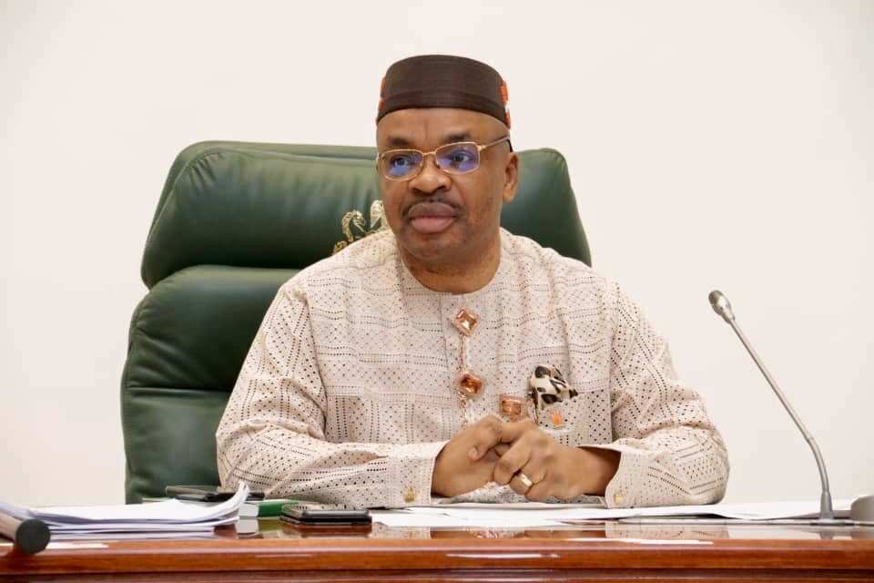 Gunmen kill 2 police officers, raze 5 vehicles in fresh attack in Akwa Ibom Gunmen kill 2 police officers, raze 5 vehicles in fresh attack in Akwa Ibom