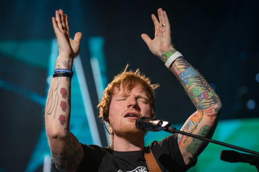 Ed Sheeran et ses 62 tatouages, une vraie passion. Que représentent-ils ?