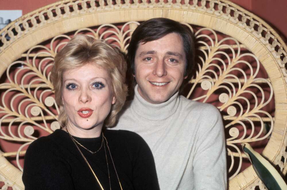 Bernard Golay et son ex épouse Sophie Darel.
Photo : Laurent MAOUS/Gamma-Rapho via Getty Images Bernard Golay et son ex épouse Sophie Darel.
Photo : Laurent MAOUS/Gamma-Rapho via Getty Images