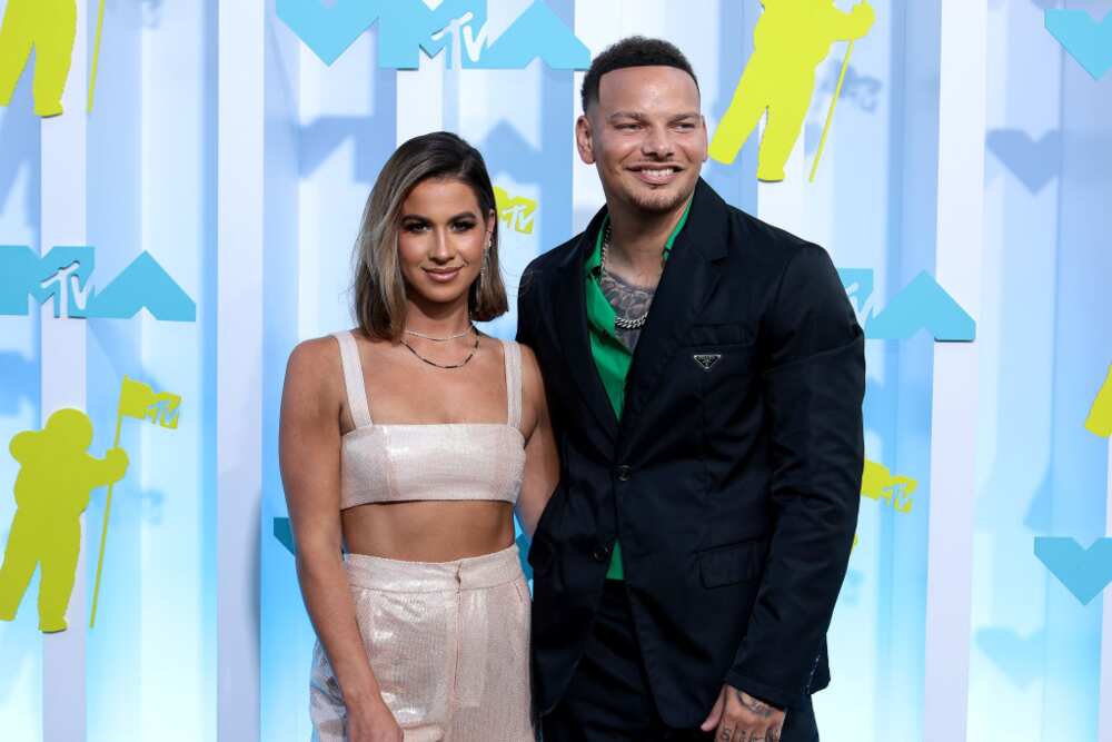 J Balvin - Age, Bio, Birthday, Family, Net Worth