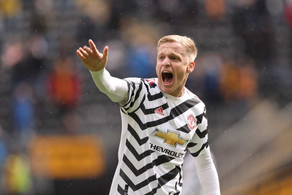 Man United star Donny van de Beek