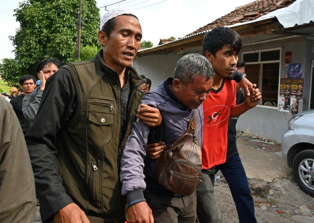 Grief-stricken Goodbye For Indonesia Father Killed In Quake - Legit.ng