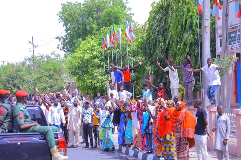 Bayan makonni 3 da tafiya hutu, mutan Borno na farin cikin dawowan gwamna Zulum