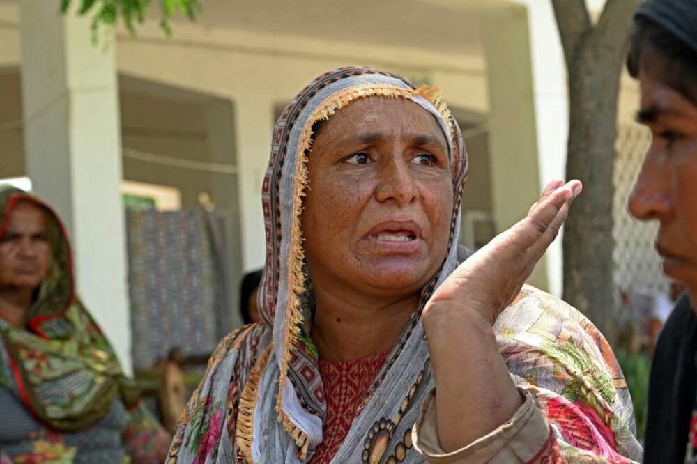 Zebunnisa Bibi and other Pakistani women displaced by floods are having to live in close proximity to men who aren't relatives for the first time in their lives Zebunnisa Bibi and other Pakistani women displaced by floods are having to live in close proximity to men who aren't relatives for the first time in their lives