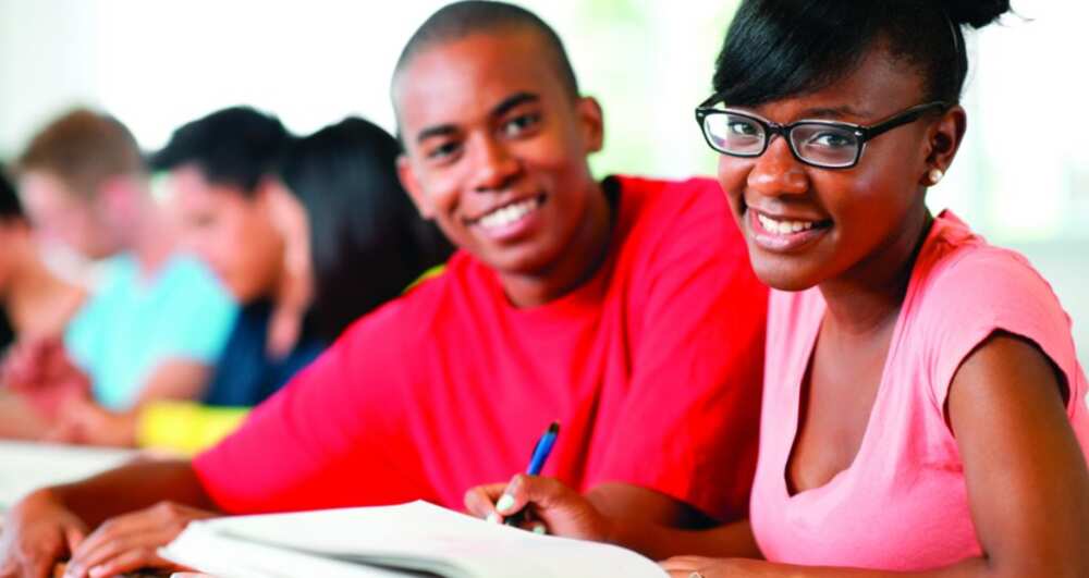 Postgraduate school courses and fees Postgraduate school courses and fees