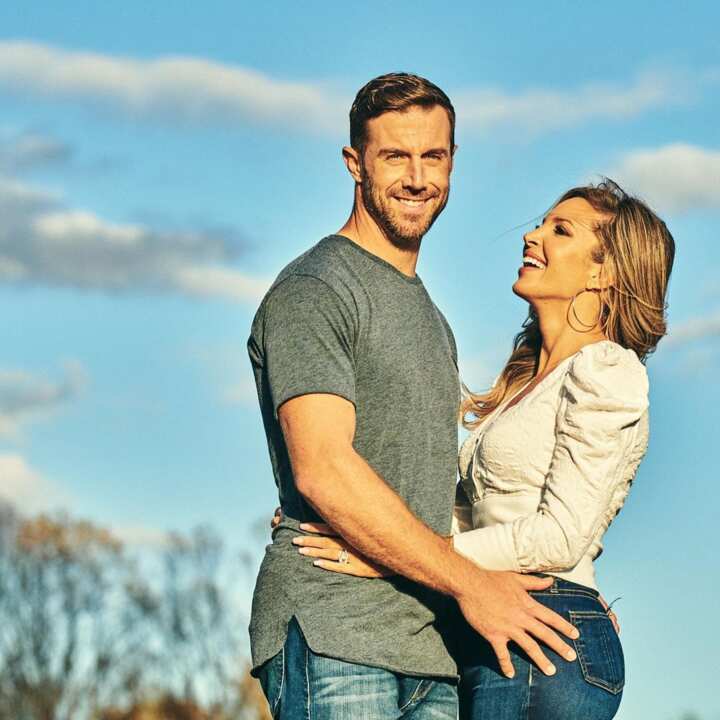 Alex Smith’s wife what do we know about Elizabeth Barry? Legit.ng