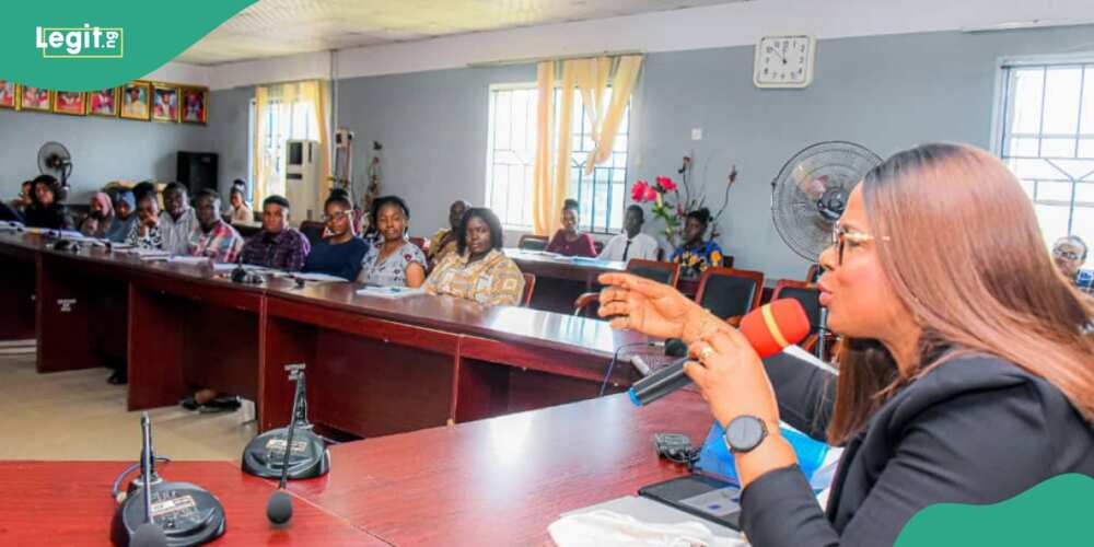 Ekiti First Lady Dr Olayemi Oyebanji lectures EKSU students