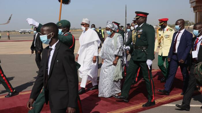 Shugaba Buhari ya dira birnin Banjul, kasar Gambia don halartan bikin ranstar da Adama Barrow