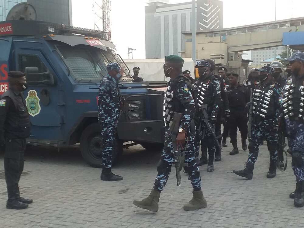 Breaking: At last, Fate Turns against Bandits as Vigilante Groups in Oyo Nab 11 Suspects, Release Names