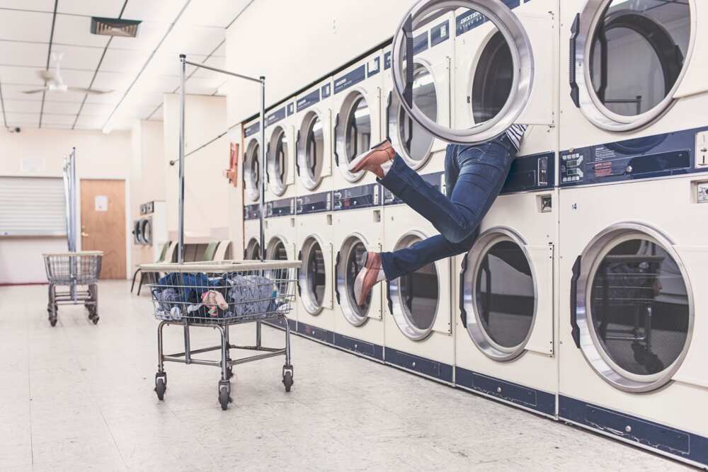 How To Clean Washing Machine with Vinegar And Baking Soda