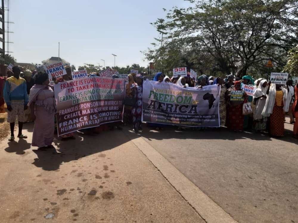 Protesters besiege French Embassy in Abuja