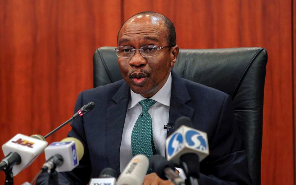 'Yan Najeriya na neman a tsige Emefiele 'Yan Najeriya na neman a tsige Emefiele