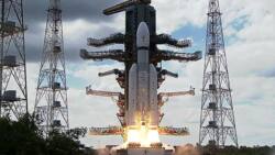 India's 'Chandrayaan' 3 hours away from historic Moon landing after Russia's failed attempt