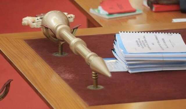Thugs invade Ogun state House of Assembly, steal mace