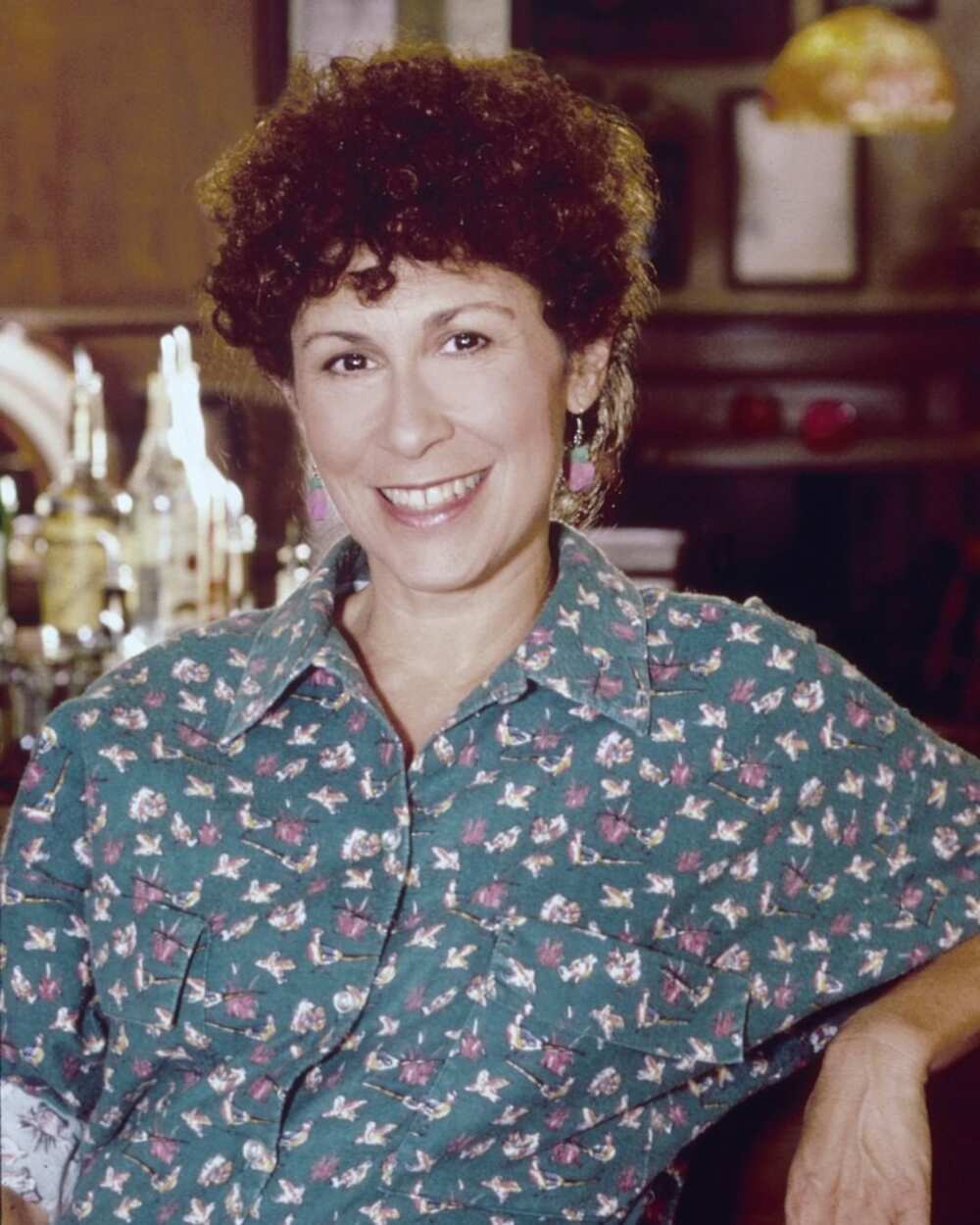 rhea perlman net worth