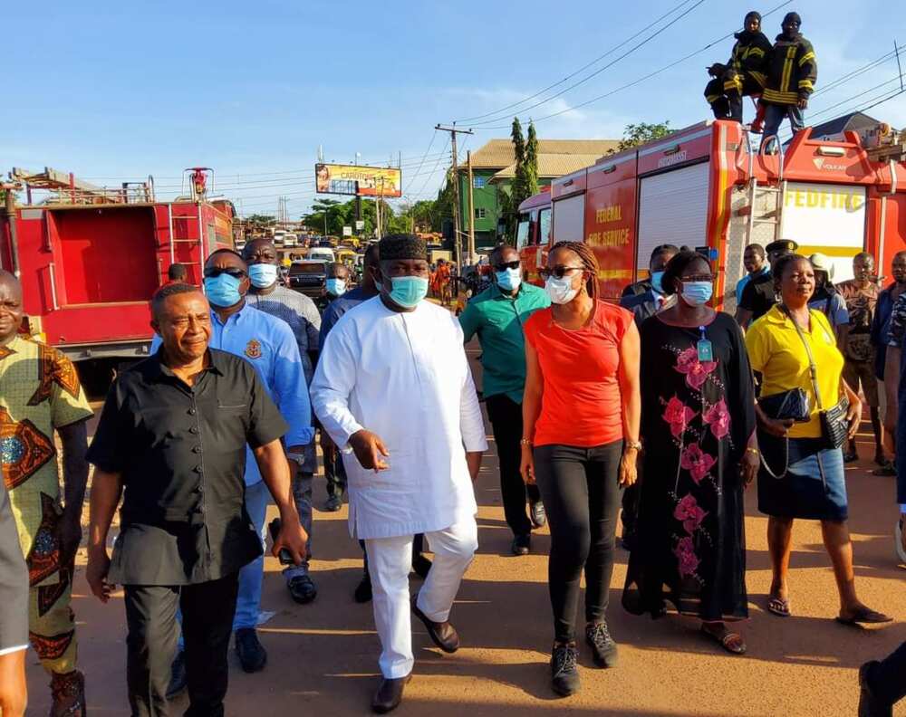 Governor Ugwuanyi leads rescue operation at accident scene Governor Ugwuanyi leads rescue operation at accident scene