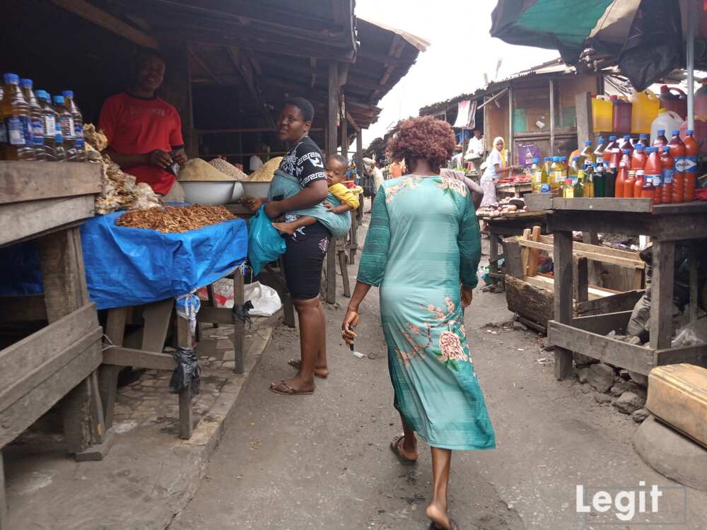Lagos trader, Lagos market