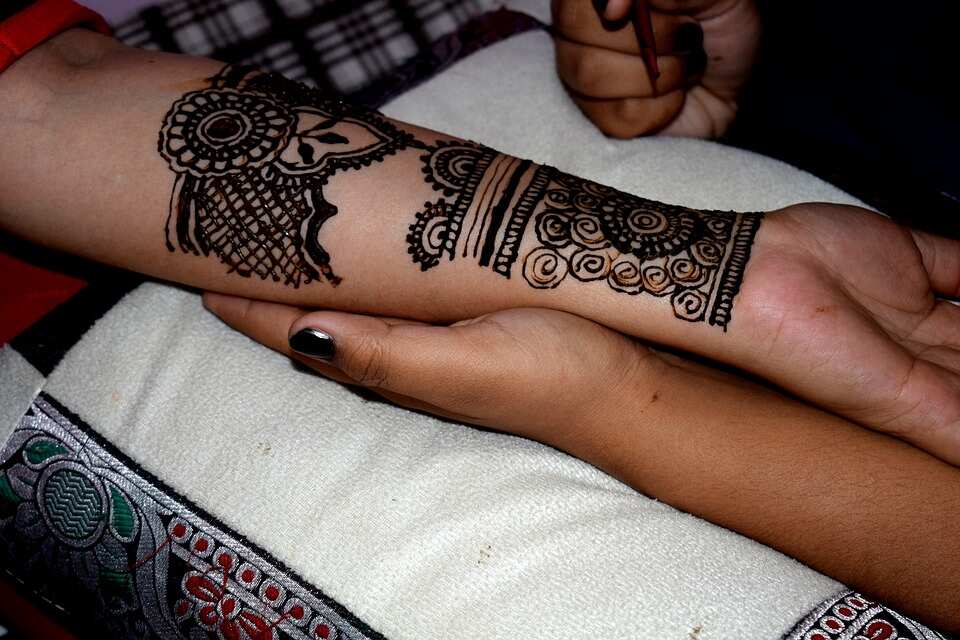 Easy henna designs