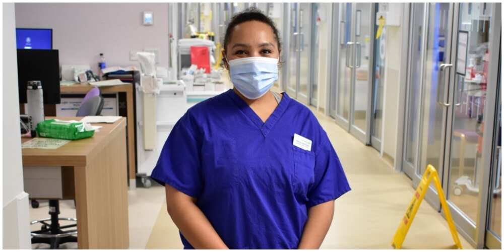 Young lady celebrated as she becomes a nurse after working as a cleaner for 10 years