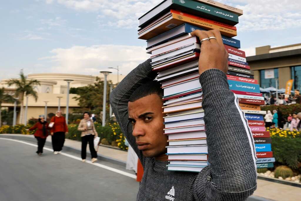 egyptians-hope-to-bag-bargains-at-book-fair-as-crisis-bites-legit-ng