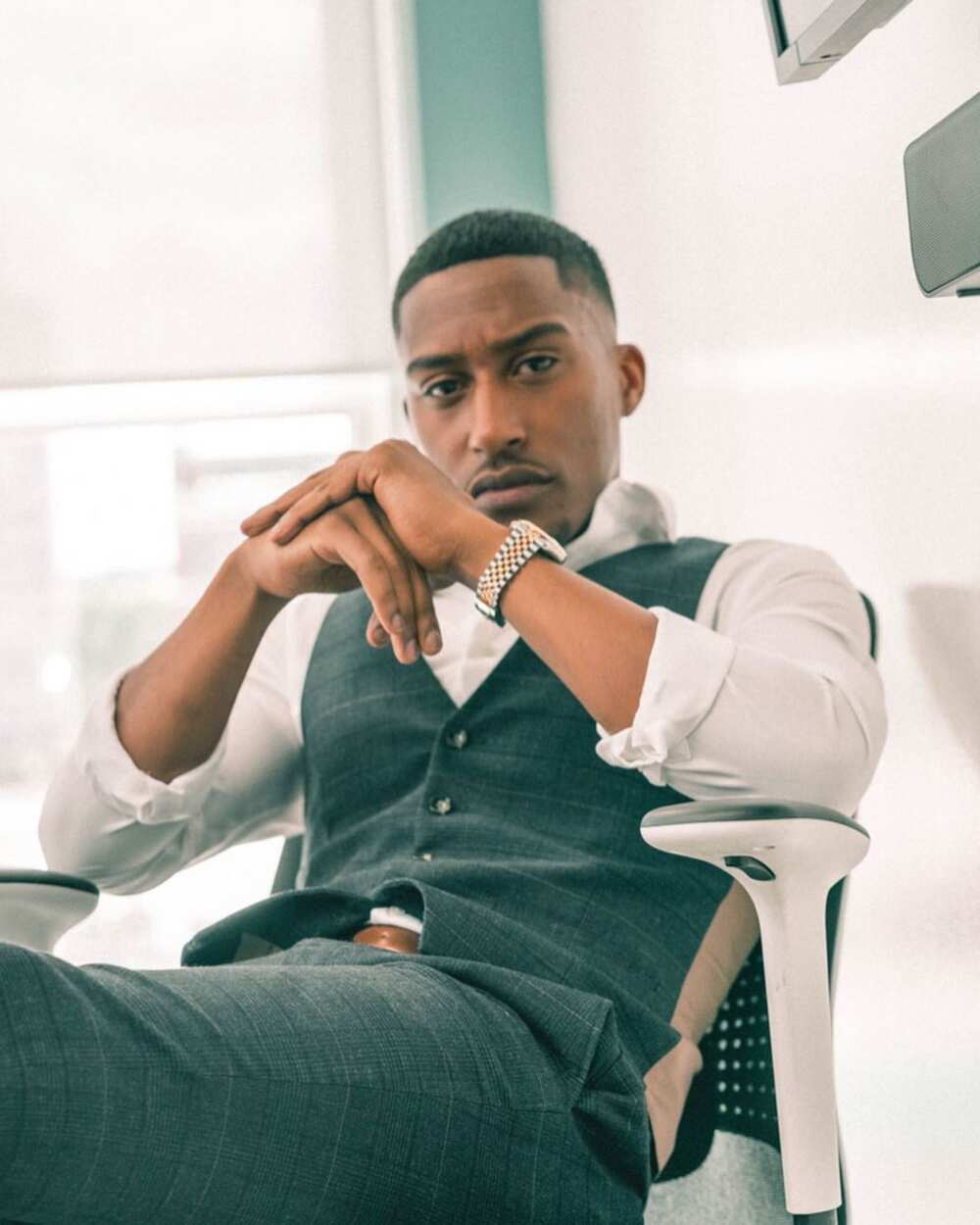 Yung Filly Biography Age, Net Worth, Hand, Height, Ethnic Background