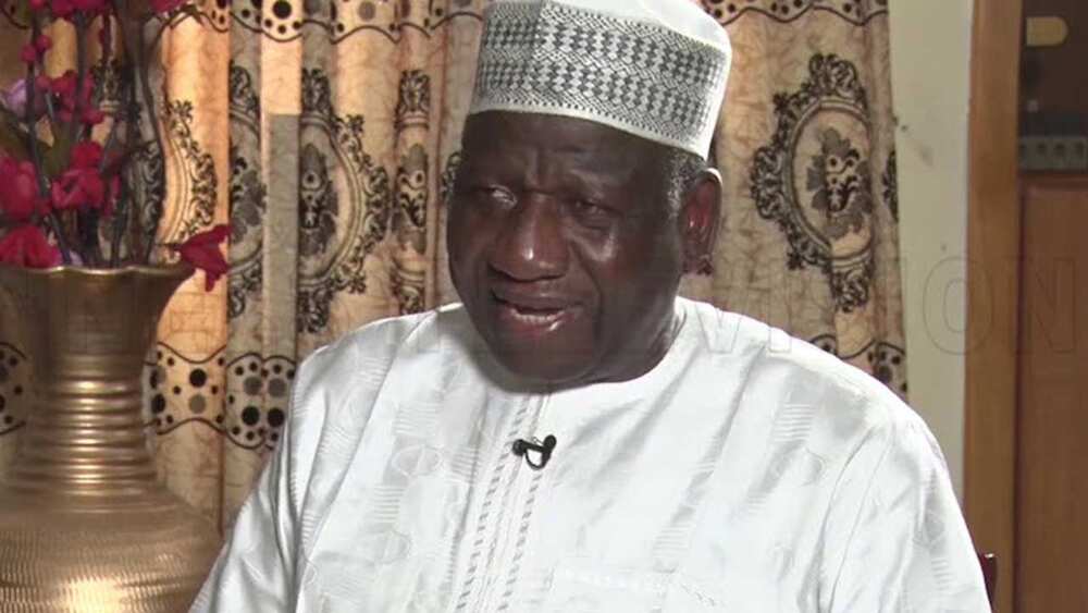 Yabagi ya caccaki batun sauya fasalin Naira Yabagi ya caccaki batun sauya fasalin Naira