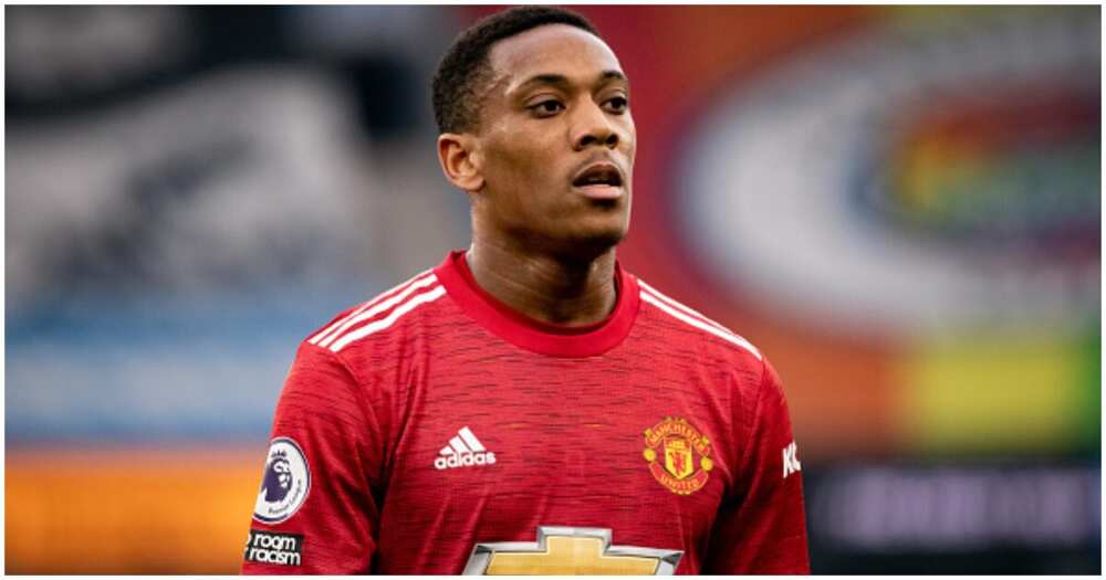 Photo of 6 Man City players tracking down Anthony Martial during Manchester Derby goes viral