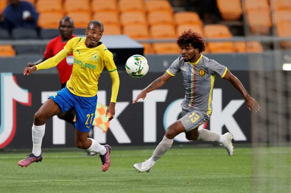 Thapelo Morena (L) scored one goal and created three as Mamelodi Sundowns thrashed Maritzburg United 5-0 in the South African Premiership
