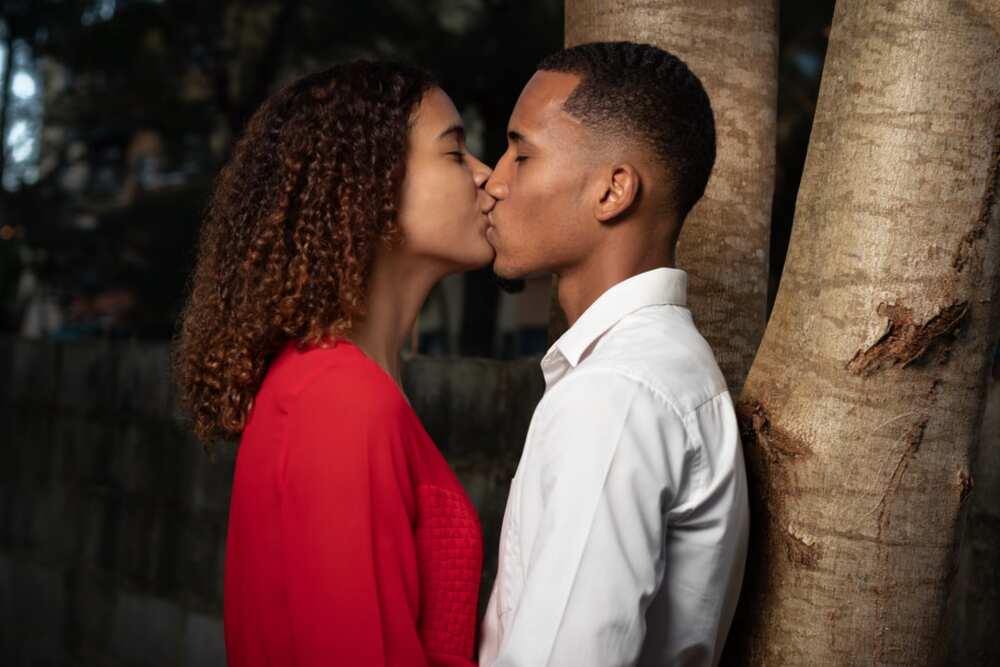 He stomach does why kiss my Relationship 101: