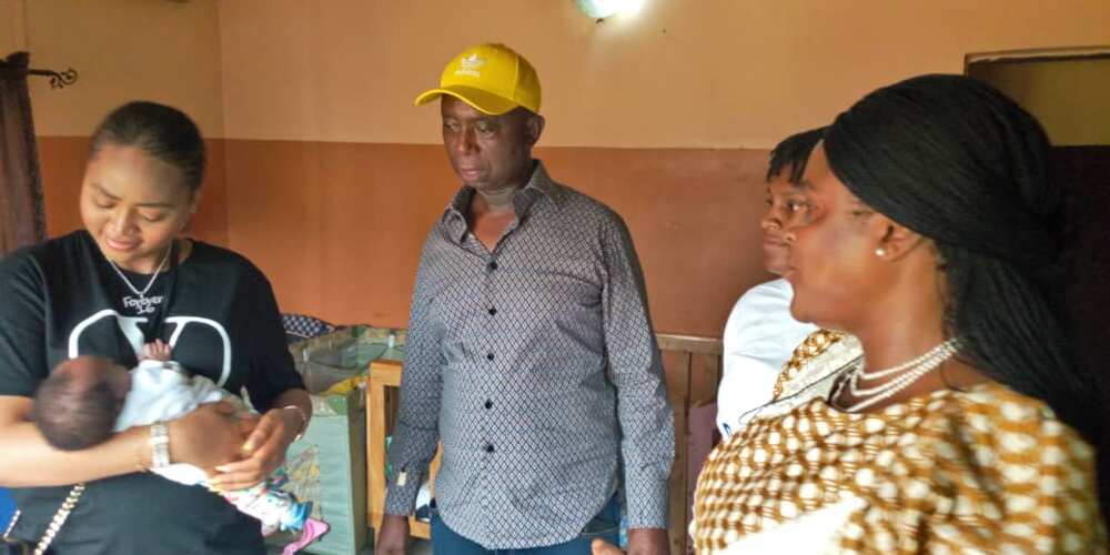 Lockdown: Ned Nwoko, Regina Daniels reach out to forgotten children in Abuja