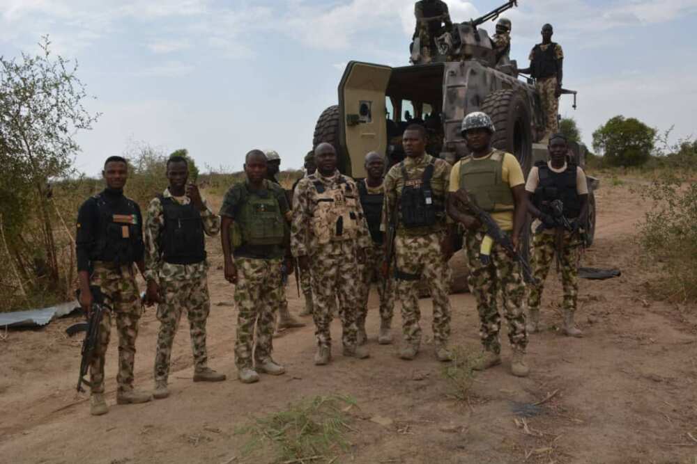 Hotuna: Sojin Najeriya sun ragargaji Boko Haram, sun halaka Amir da shugaban malaman 'yan ta'addan