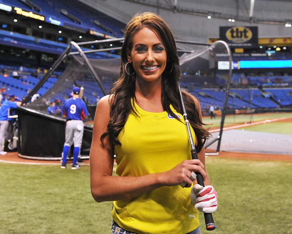 Holly Sonders bio: age, plastic surgery, husband